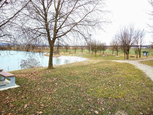 See mit Freizeitanlage